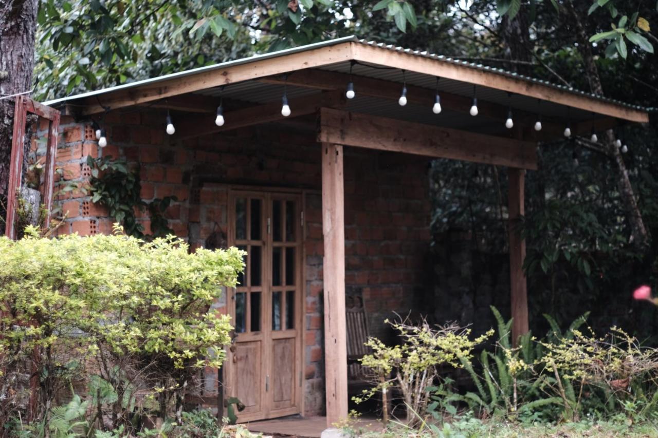 Sum Villa Homestay Mang Den Kon Von Kla Esterno foto